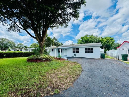 6825 Sw 12th St, Pembroke Pines, FL, 33023-2049 | Card Image