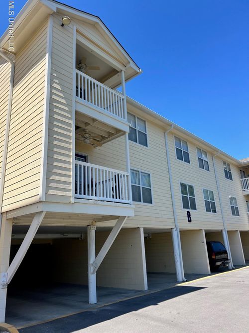 apt-b7-2421 Beachview Dr, Ocean Springs, MS, 39564-9552 | Card Image