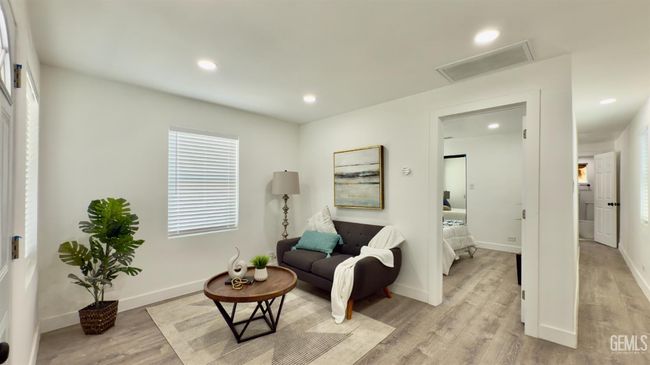 2340 Thomas St, House other with 1 bedrooms, 1 bathrooms and null parking in Los Angeles CA | Image 9
