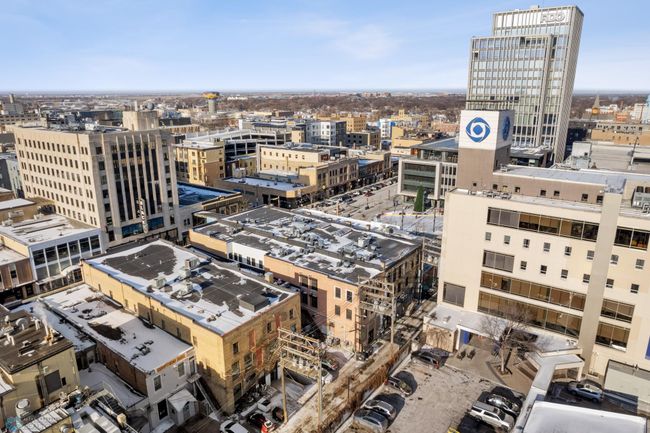 Bostad Condos on Broadway | Image 36