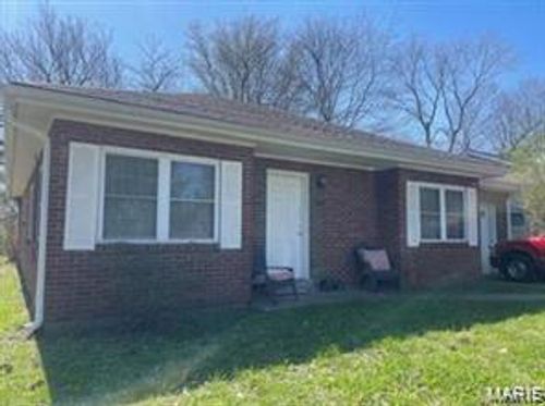 1821 New Madrid St, Cape Girardeau, MO, 63701-3829 | Card Image