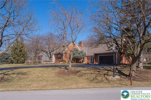 2475 Houghton Lean, Macungie, PA, 18062-9508 | Card Image