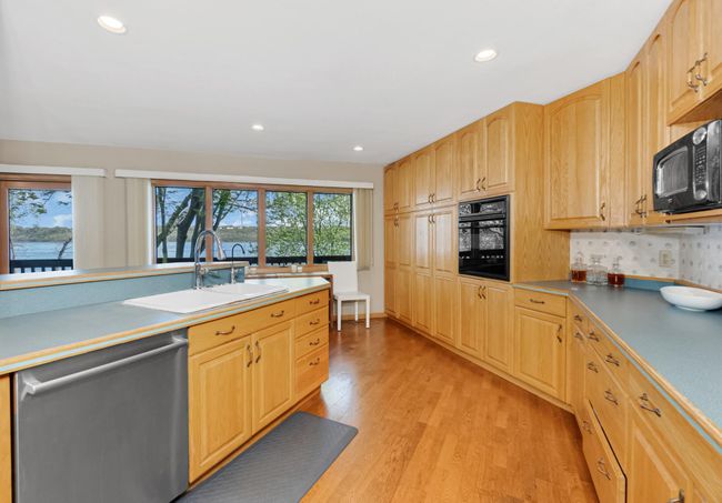 Kitchen | Image 6