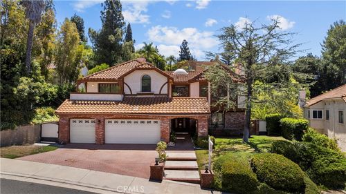6056 Lake Lindero Dr, Agoura Hills, CA, 91301-4638 | Card Image