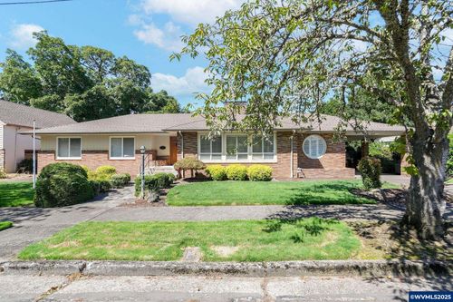 1215 10th Ave Sw, Albany, OR, 97321-2017 | Card Image