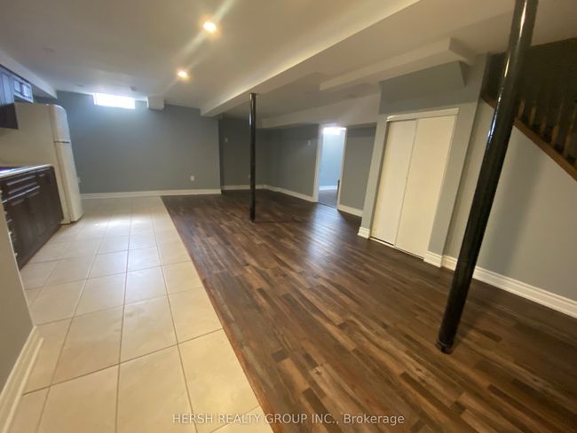BSMT - 62 Wandering Trail, House other with 2 bedrooms, 1 bathrooms and 1 parking in Scarborough ON | Image 11