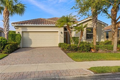 2517 Laurentina Ln, CAPE CORAL, FL, 33909-5281 | Card Image