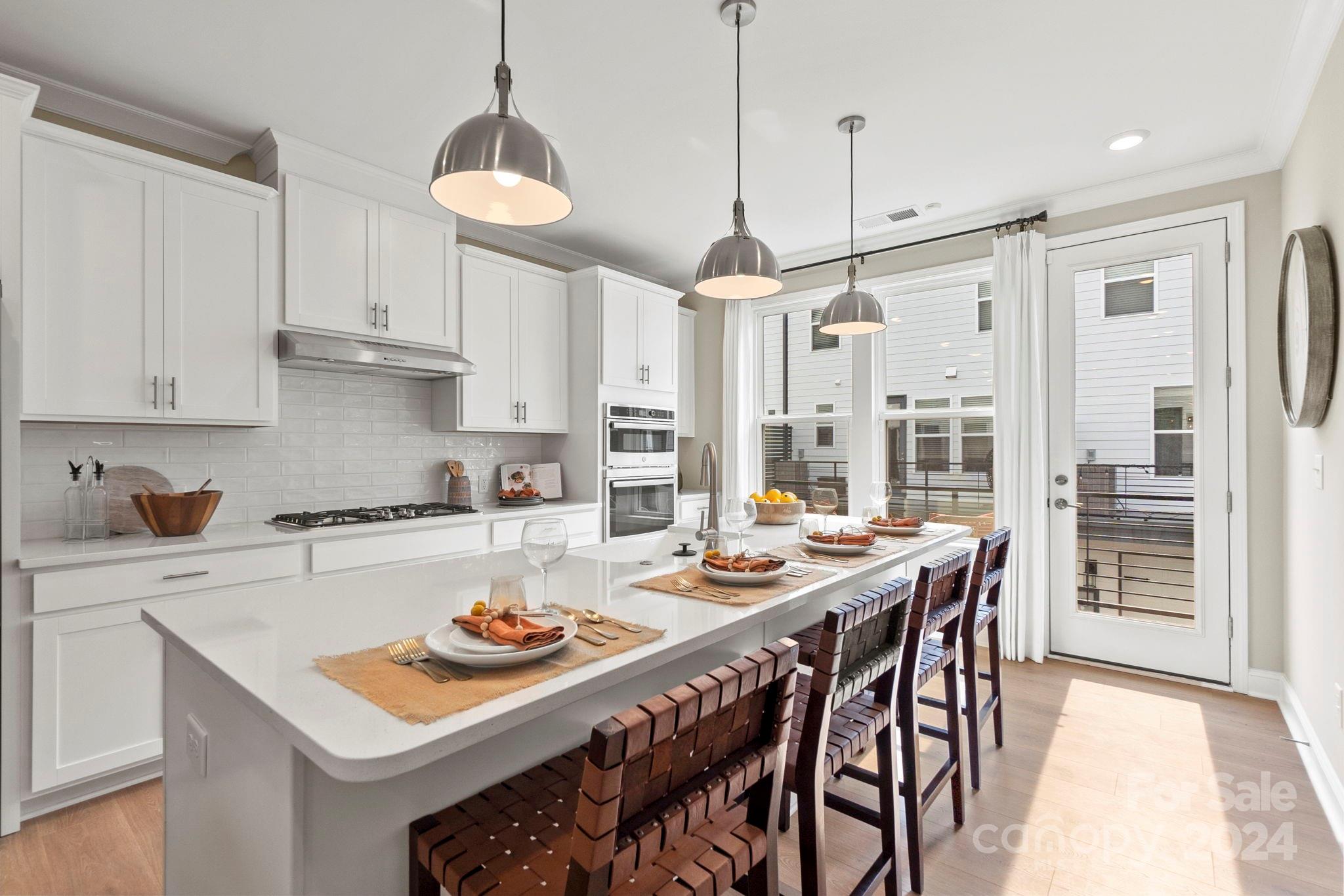 Oak Landing Dr, Charlotte, NC 28205