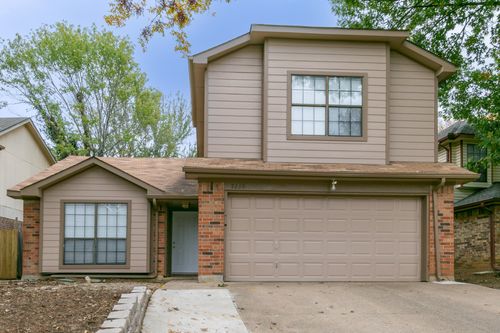 2239 Turf Club Dr, Arlington, TX, 76017-4571 | Card Image
