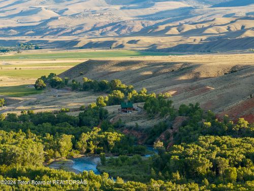 581 E Fork Road, Dubois, WY, 82513 | Card Image