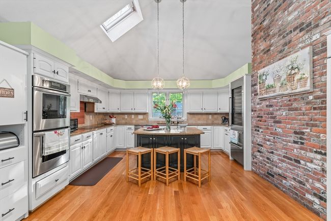 112 Bigelow Dr, House other with 5 bedrooms, 5 bathrooms and 6 parking in Sudbury MA | Image 11