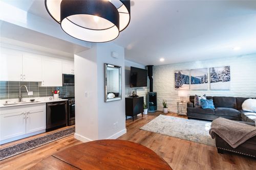 34-34 Sequoia Ct, Steamboat Springs, CO, 80487-1750 | Card Image