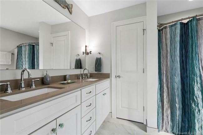Full Bath | Image 21