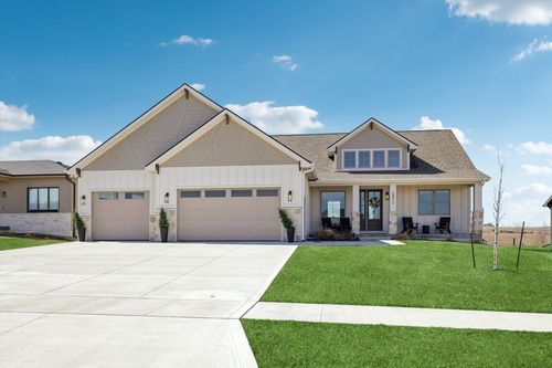 2872 Nw Beechwood Dr, Grimes, IA, 50111-5300 | Card Image