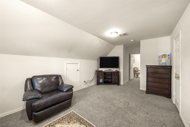 Fourth Bedroom or a game-room | Image 22