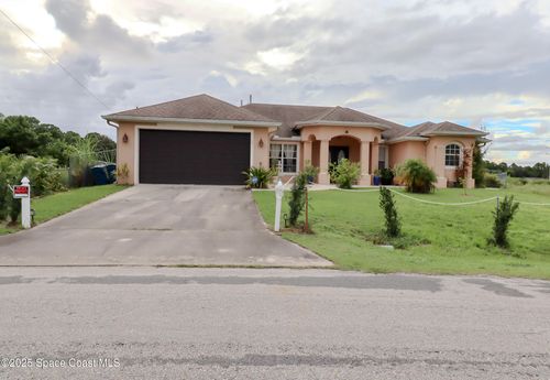 292 Hoffer Ave Nw, PALM BAY, FL, 32907-6811 | Card Image