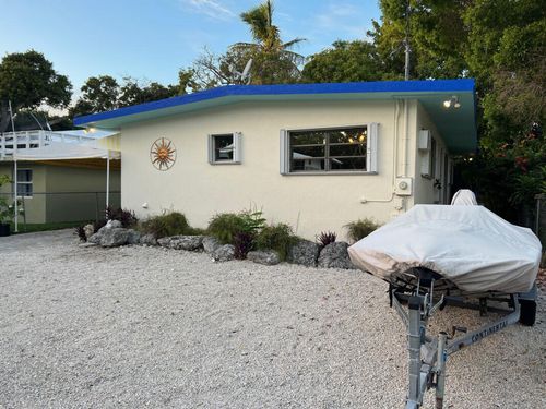 110 Indian Ave, Tavernier, FL, 33070-2946 | Card Image