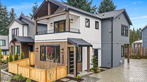 b-8108 126th Ave Ne, Kirkland, WA, 98033-8056 | Card Image