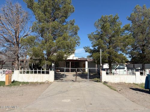 627 Milo Dr, El Paso, TX, 79927-4483 | Card Image