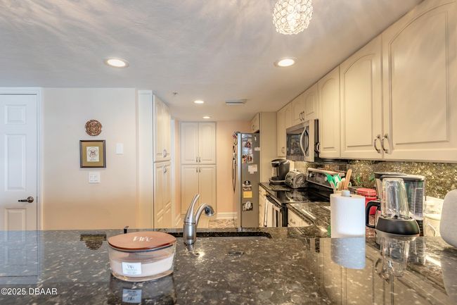 604 - 2967 S Atlantic Ave, Condo with 2 bedrooms, 2 bathrooms and null parking in DAYTONA BEACH SHORES FL | Image 9