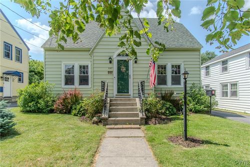 237 Michigan Ave, Watertown, NY, 13601-3018 | Card Image