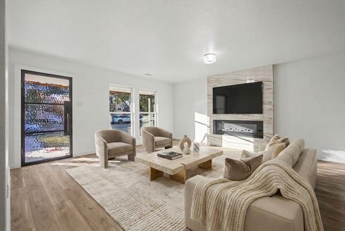 7518 Caillet St, Dallas, TX, 75209-4002 | Card Image