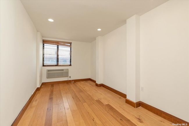 PH-5-S - 750 W Broadway, Condo with 3 bedrooms, 3 bathrooms and 2 parking in Long Beach NY | Image 19