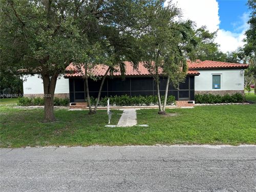 11201 Ne 10th Ave, Biscayne Park, FL, 33161-6713 | Card Image