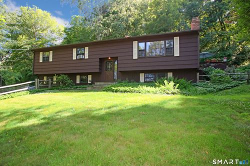 15 Scenic View Dr, Newtown, CT, 06470-1120 | Card Image