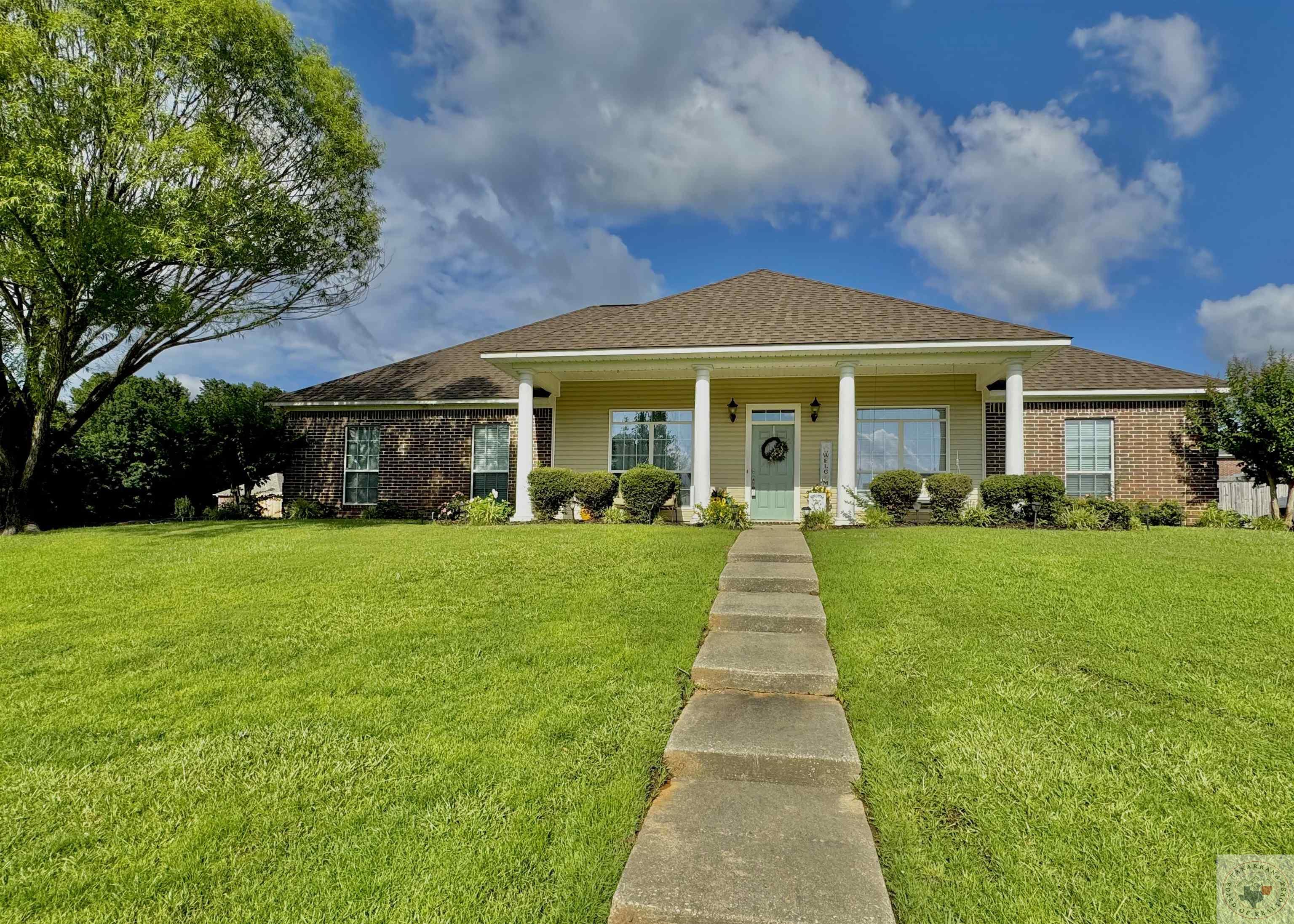 High Dr, Texarkana, TX 75503