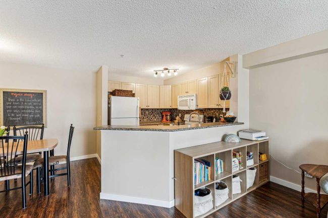 2114 - 16969 24 Street Sw, Home with 2 bedrooms, 1 bathrooms and 1 parking in Calgary AB | Image 12