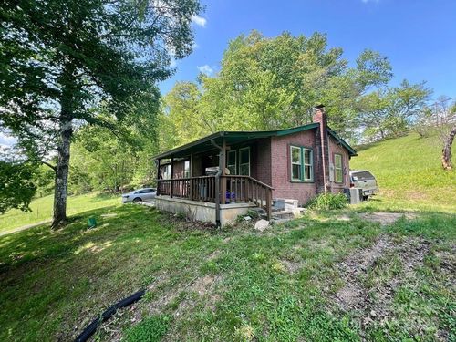 387 Sheep Rock Cove Rd, Whittier, NC, 28789-7002 | Card Image
