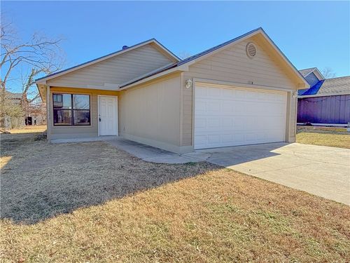 1214 Ne Monroe St, Bentonville, AR, 72712-4417 | Card Image