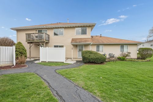 2333-2333 Aster Dr, Crest Hill, IL, 60403-1601 | Card Image