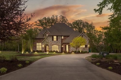 1484 Le Chesnay Dr, Centerton, AR, 72719-8805 | Card Image