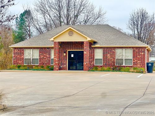 28664 141st St, Coweta, OK, 74429-7515 | Card Image