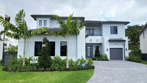 19708 Ne 14th Ave, Miami, FL, 33179-3670 | Card Image