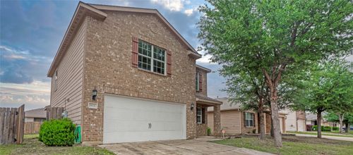 604 Hidden Dale Dr, Fort Worth, TX, 76140-7524 | Card Image