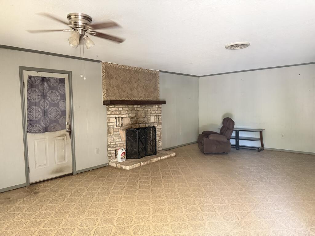 Residential in Hunt 4