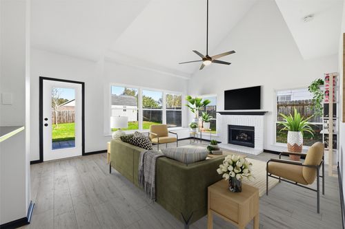 10120 Long Rifle Dr, Fort Worth, TX, 76108-4155 | Card Image