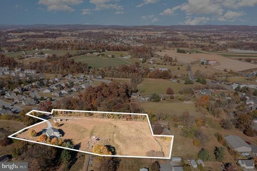 2-105 Carriage Way, EAST EARL, PA, 17519-9336 | Card Image