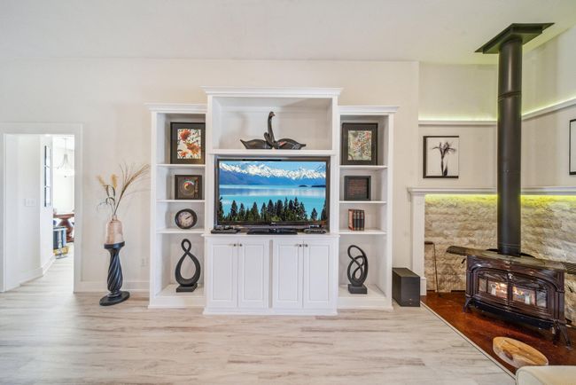 Living Room | Image 7