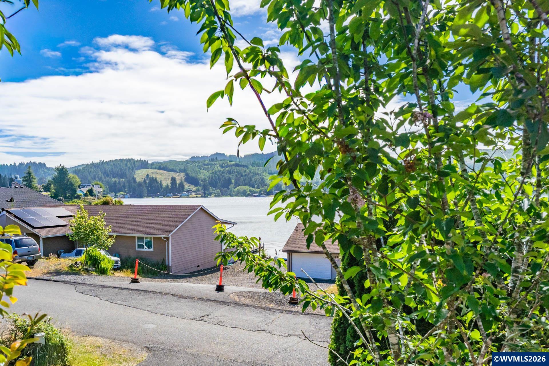 Residential in Lincoln City 2