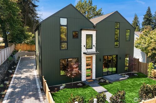 1847 4th St, Kirkland, WA, 98033-4915 | Card Image