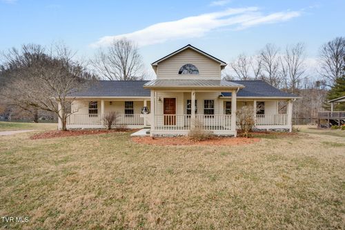 300 Sugarwood Dr, Kingsport, TN, 37663-3921 | Card Image