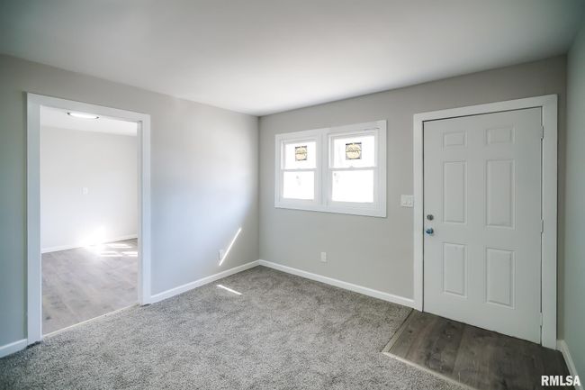 2217 W Marquette St, House other with 2 bedrooms, 1 bathrooms and null parking in Peoria IL | Image 7