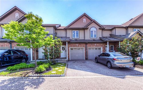 4-972 Strasburg Rd, Kitchener, ON, N2E2K4 | Card Image