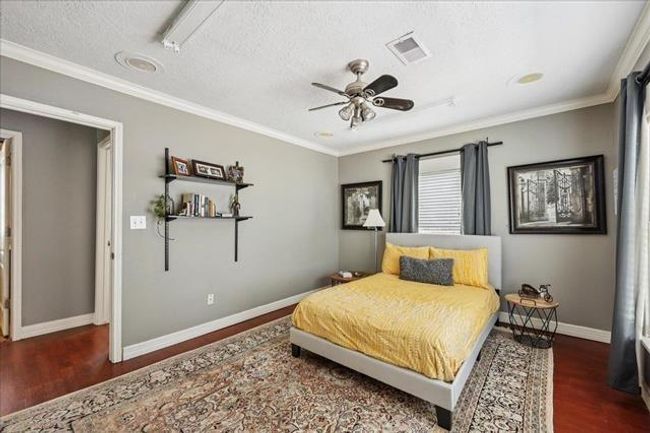 3231 Charles Ave, House other with 3 bedrooms, 2 bathrooms and 2 parking in Groves TX | Image 18