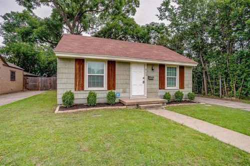 4108 Valentine St, Fort Worth, TX, 76107-6411 | Card Image