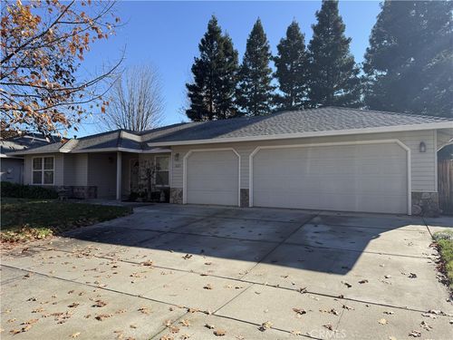 225 Crater Lake Dr, Chico, CA, 95973 | Card Image